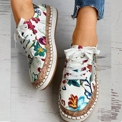 Flowry Shoes: Floral Print Trainers