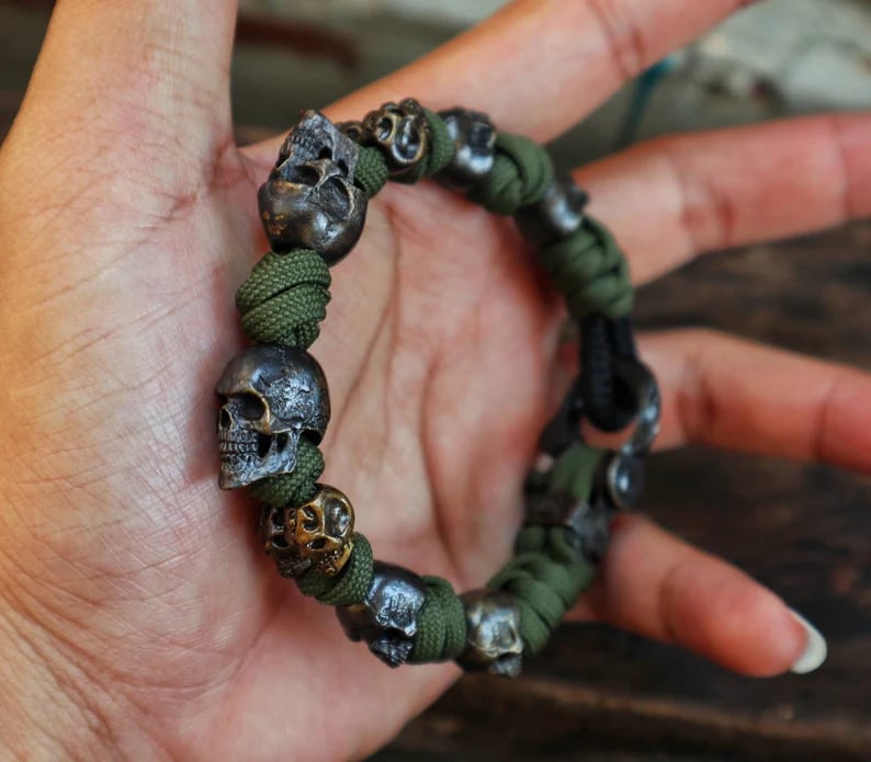 💥LAST DAY 49% OFF🏴‍☠💀The Skull Army Paracord Bracelet📿